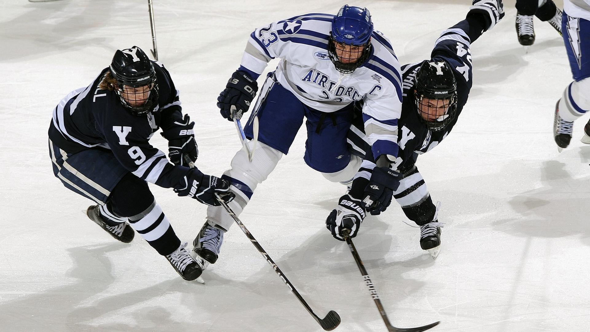 CBA赛季赛程过半，格局高大上趋势显著，裁判问题成发展隐忧