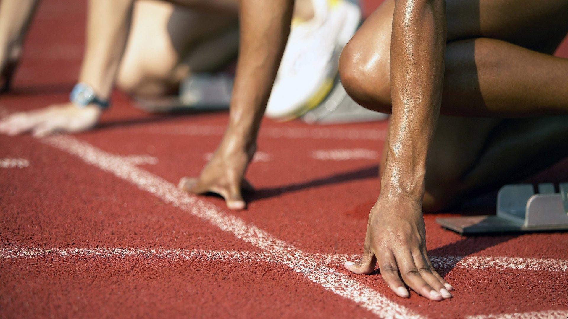 伊万科维奇战术调整显决心，国足迎战澳大利亚将强化进攻，塞鸟状态成关键